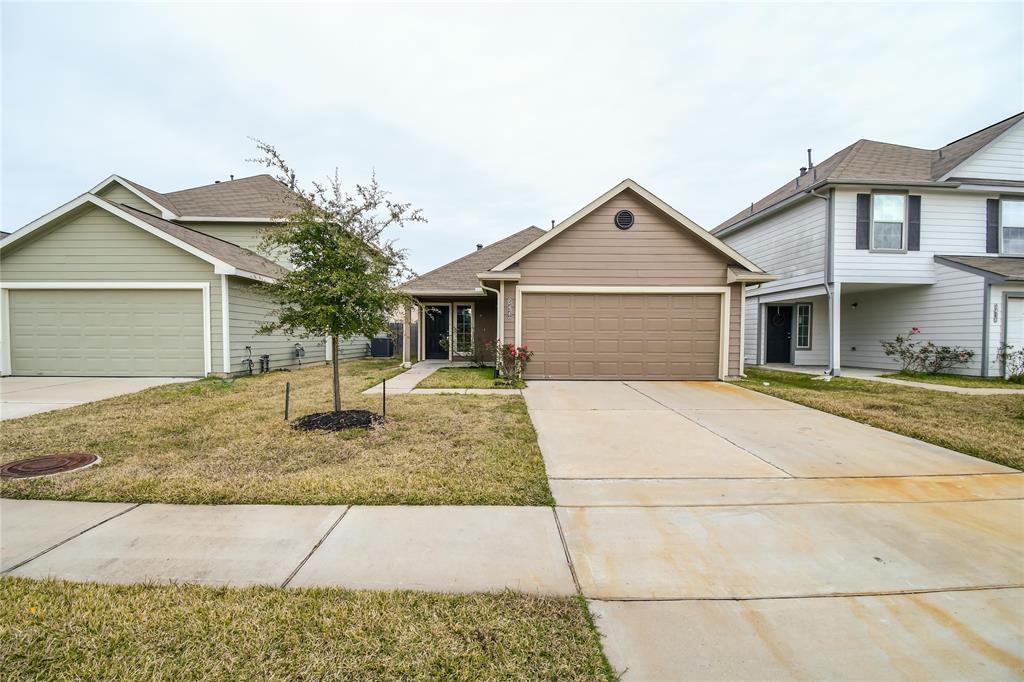 Primary Photo - 5422 Plantation Forest Dr
