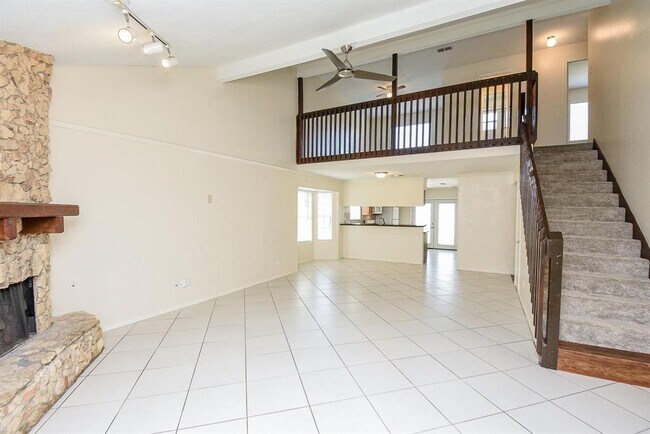 Foto del edificio - 2623 Forestbrook Dr