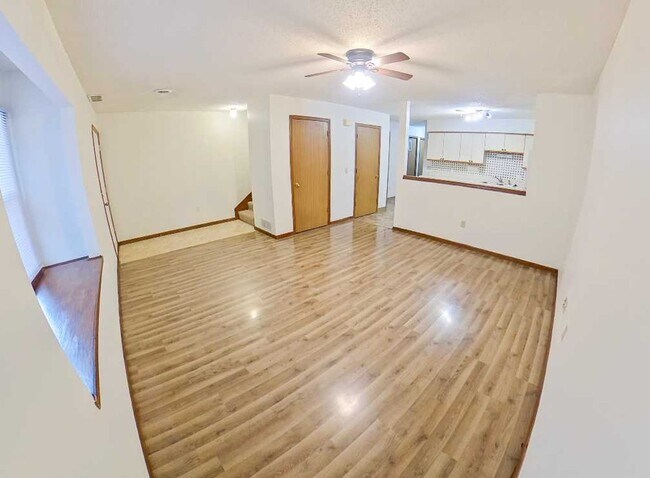 Foto del edificio - 2548 Candle Crest Cir.