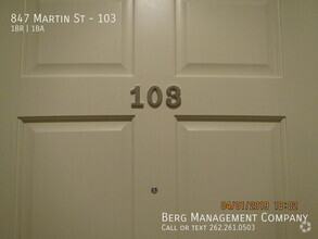 Building Photo - 847 Martin St