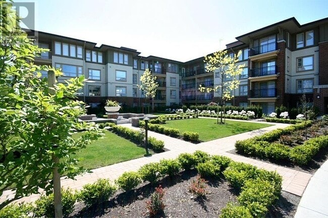 Building Photo - 5117-5117 Garden City Rd