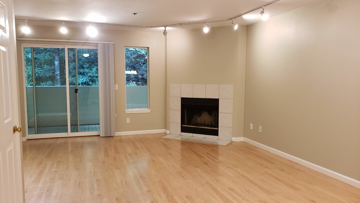 515 Newport Way NW, Issaquah, WA 98027 Condo for Rent in Issaquah, WA