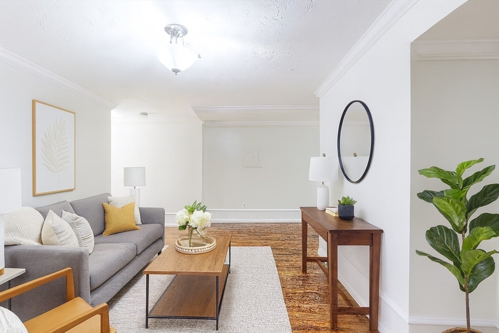 Foto principal - 712 Shawmut Ave