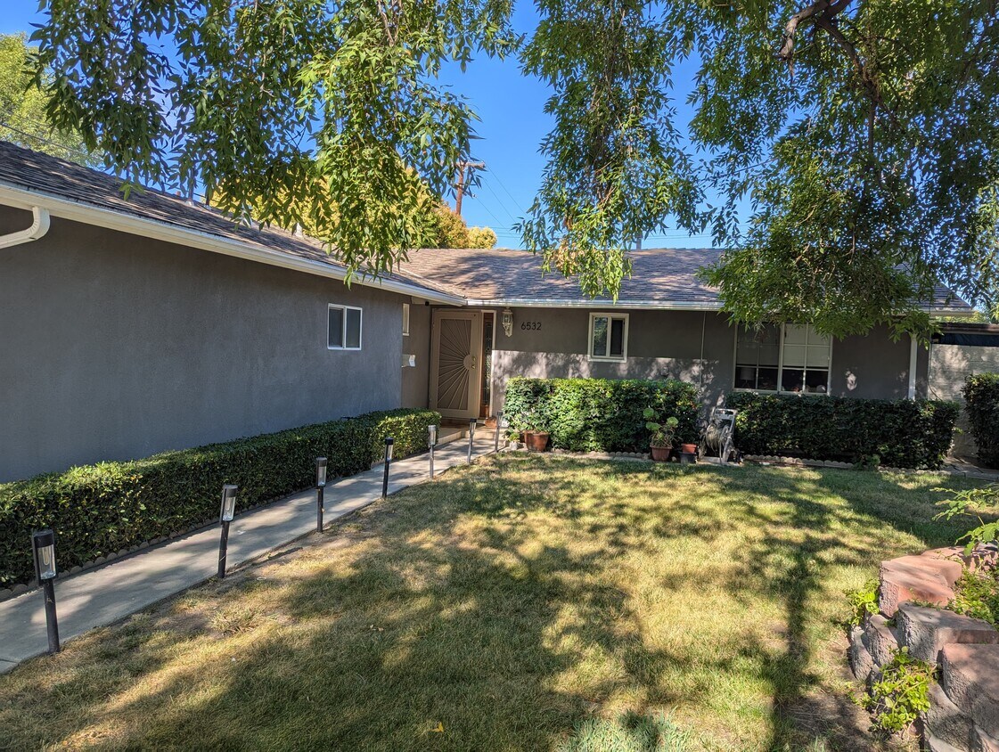 Foto principal - 6532 Peterson Ave