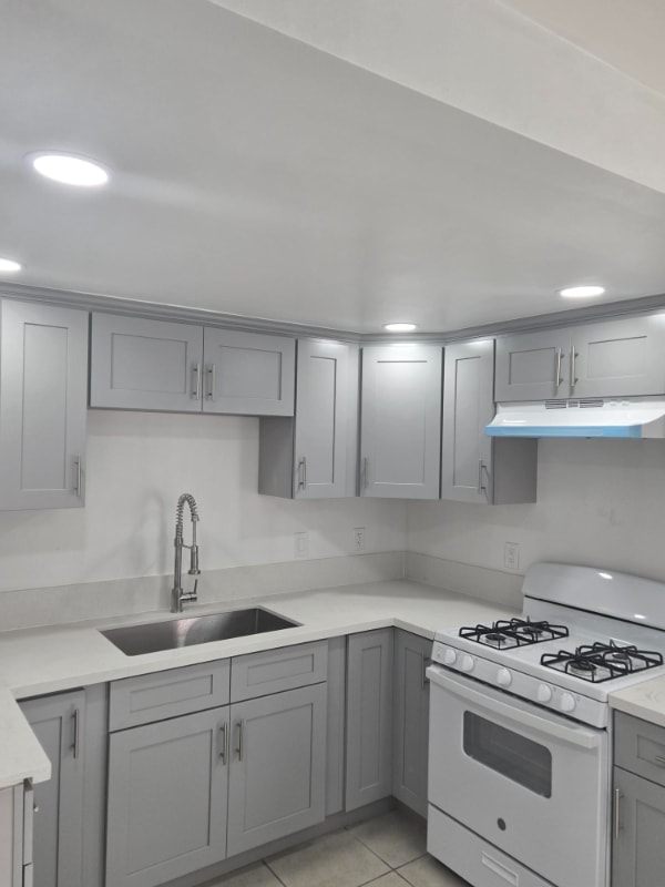 Building Photo - 14906 Lemoli Ave