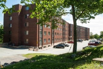 Building Photo - 59 Glenforest and 21 Plateau
