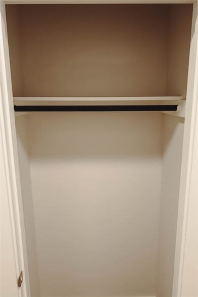 Building Photo - 16 Courageous Side Way