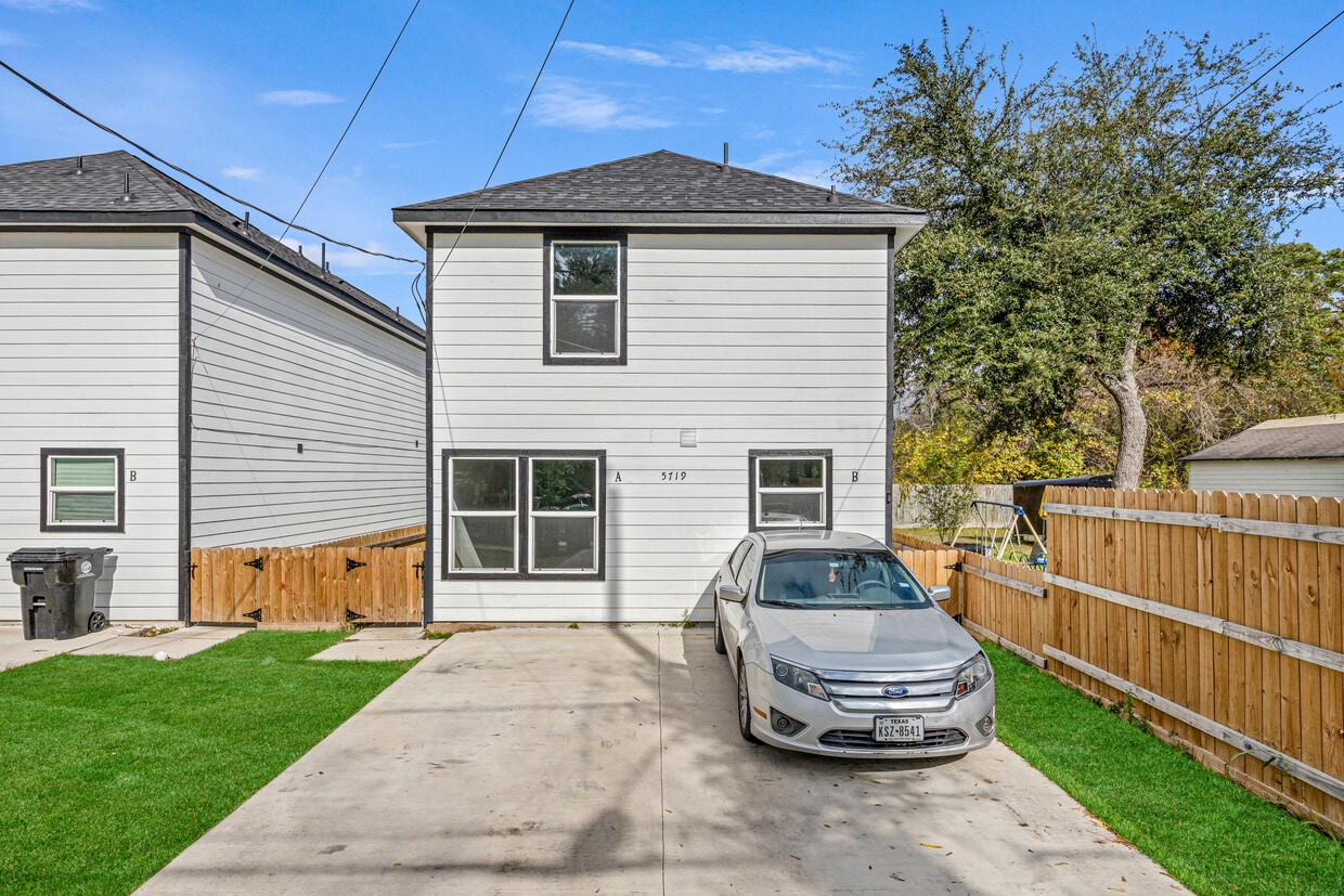 Foto del edificio - 5719 Polly St