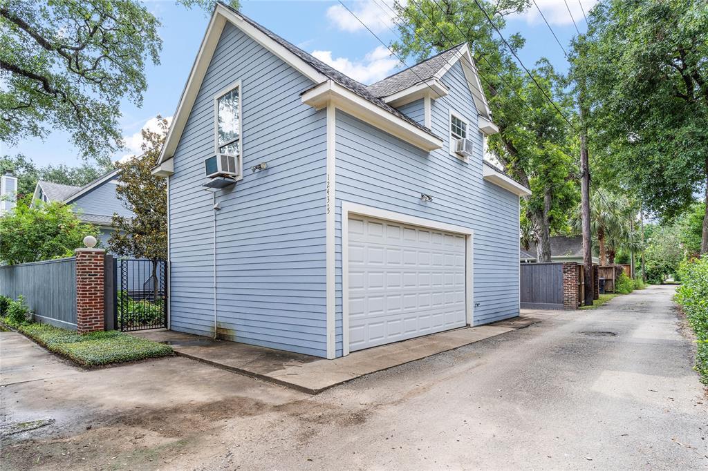 Primary Photo - 1243 Ashland St