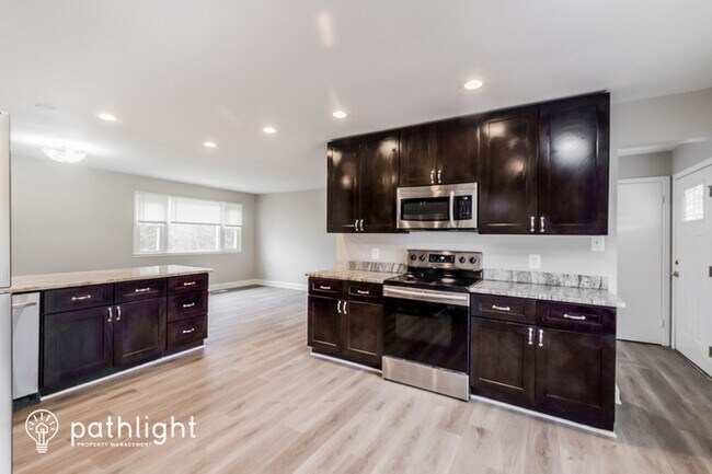 Foto del edificio - 10000 Mizar Drive, Upper Marlboro, MD, 20772