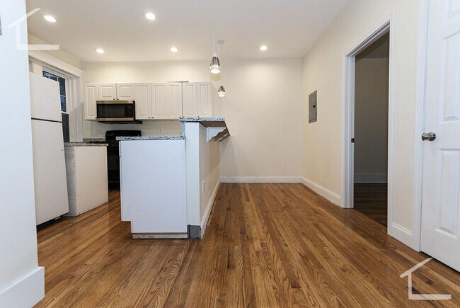 Foto del edificio - Top-notch and elegant apartment