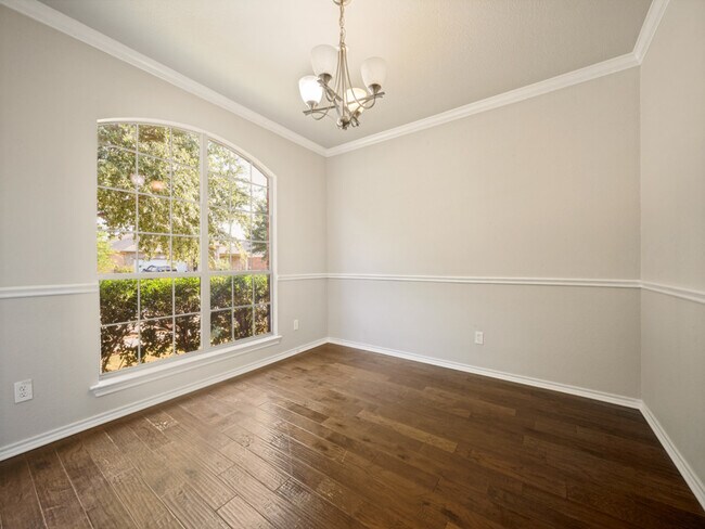 Foto del edificio - 3213 Hornbeam St