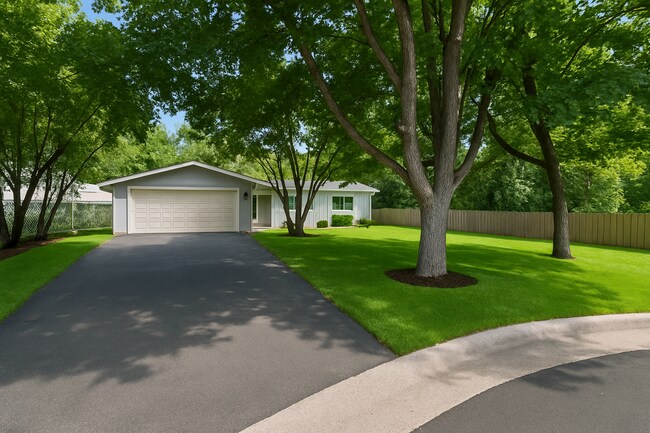 Foto del edificio - Rare crystal home for lease, 3 beds 2 baths, updates through-out!