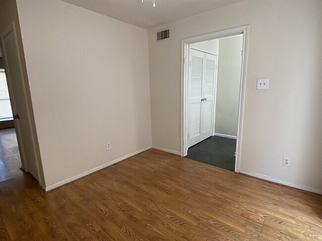 Foto del edificio - 2019 Place Rebecca Ln