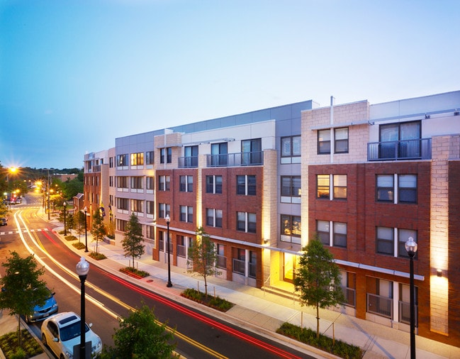 Building Photo - Shelton Apartments