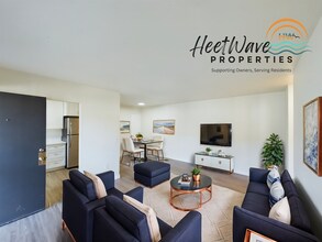 Building Photo - 685 S Lincoln Ave