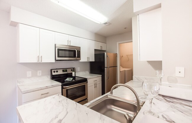 Kitchen-Premium Upgraded - Brookview Apartments