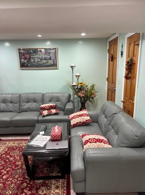 Building Photo - 74-11-74-97 97th Ave