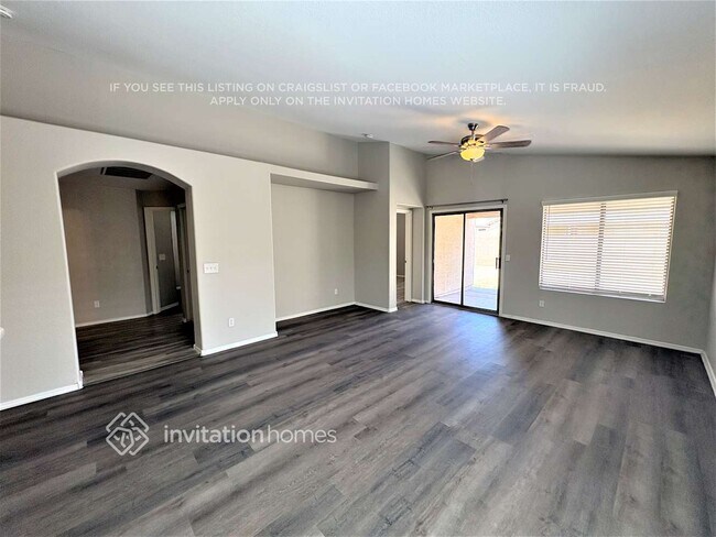 Foto del edificio - 7349 N 70th Dr