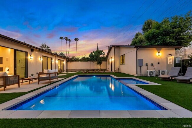 Foto del edificio - 4801 Abbeyville Ave