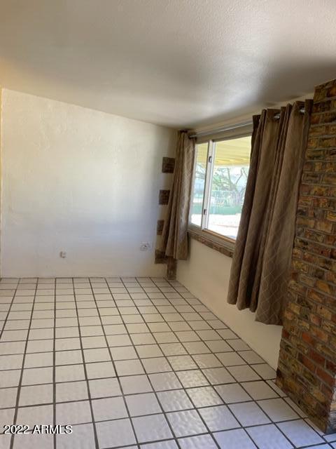 Building Photo - 10202 W Desert Hills Dr