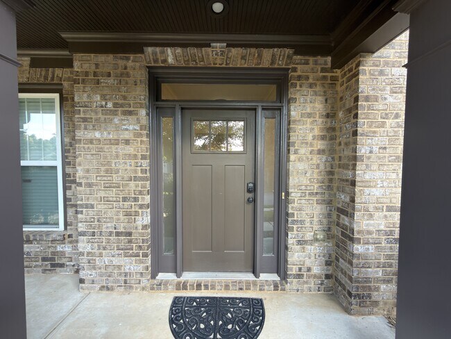 Foto del edificio - 5825 Trailwood Ct
