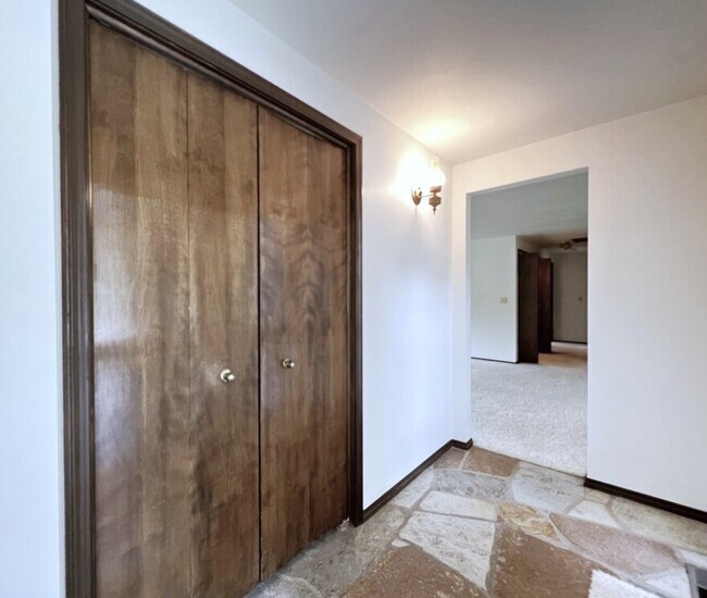 Foto del edificio - 812 N Eagle Hills Way