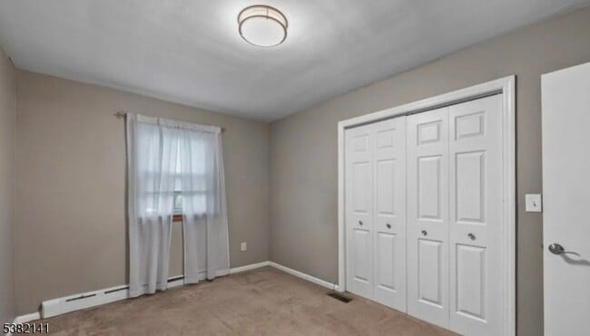 Building Photo - 706 Boesel Ave