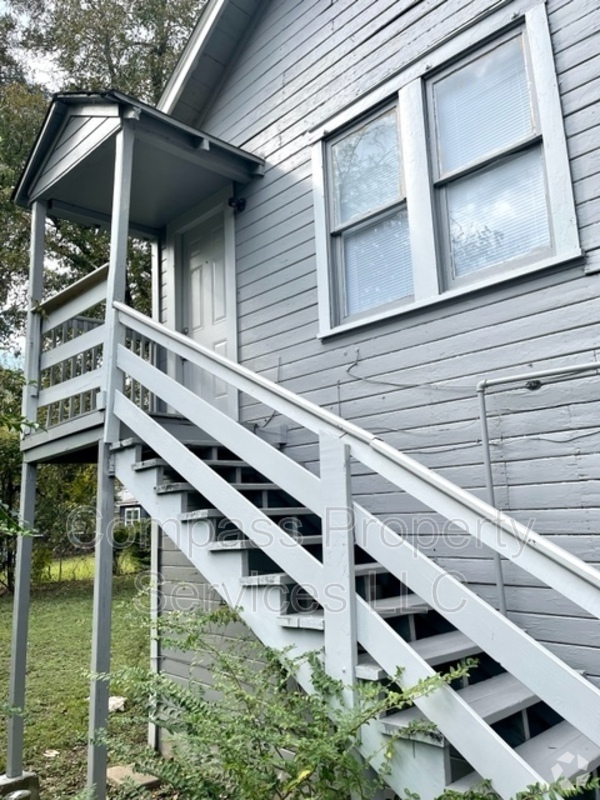 Building Photo - 628 N 36th St