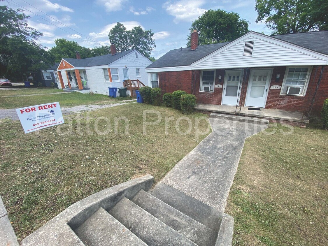 Primary Photo - 104-106 Kilbourne Road - Inside CoC - R138...