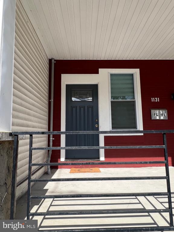 Building Photo - 1131 S 52nd St