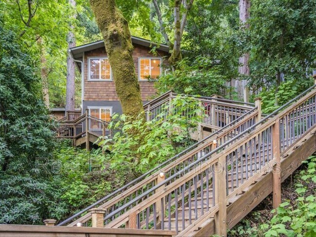 Foto del edificio - 19170 Beardsley Rd