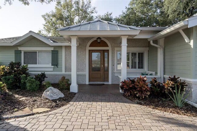 Foto del edificio - 378 Westwinds Dr
