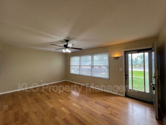 Foto del edificio - 1222 SW Ordnance Road