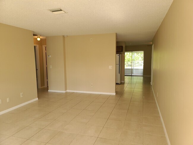 Foto del edificio - 4361 Chesapeake Bay Dr