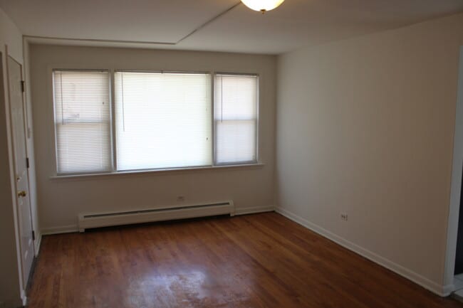 Building Photo - 8300 S Vernon Ave
