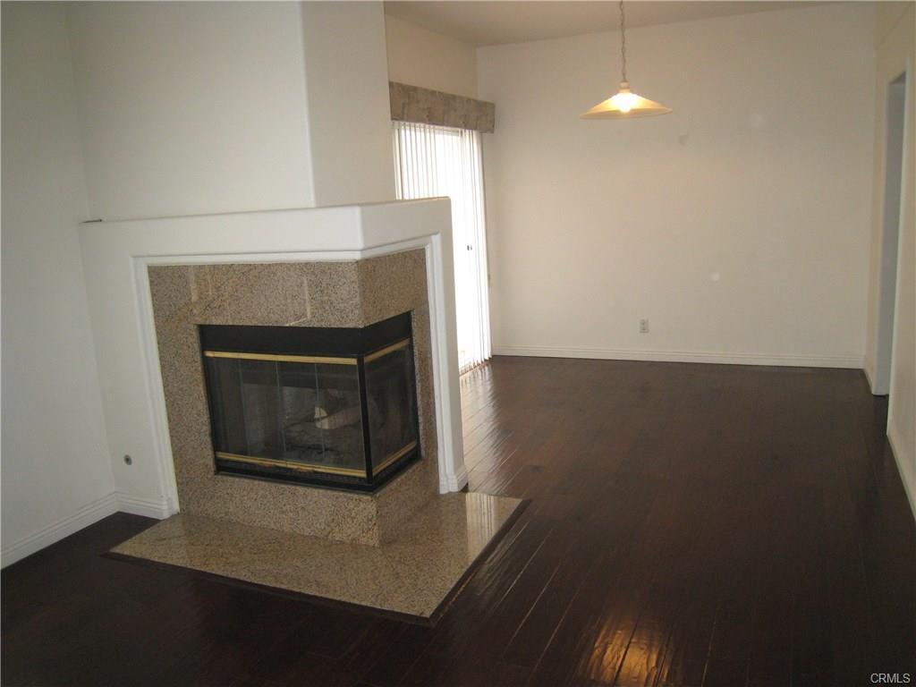Foto del edificio - 5479 Marine Ave