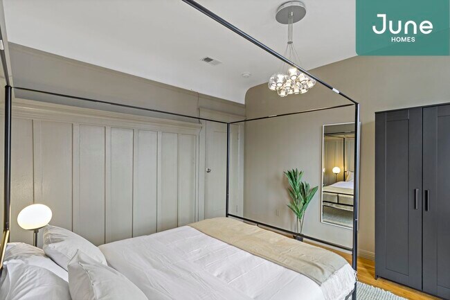 Foto del edificio - ROOM ONLY in 5-bed/1.5-bath Home