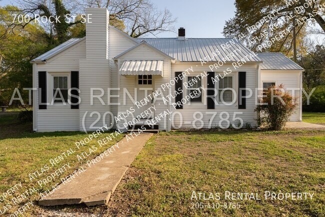 Building Photo - 700 Rock Street SE, Hartselle Al 35640