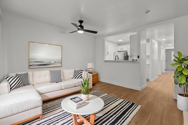 Building Photo - Aspire Apartments at Mountlake Terrace