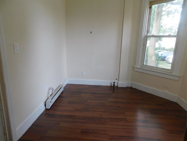 Building Photo - 46 Park Ave