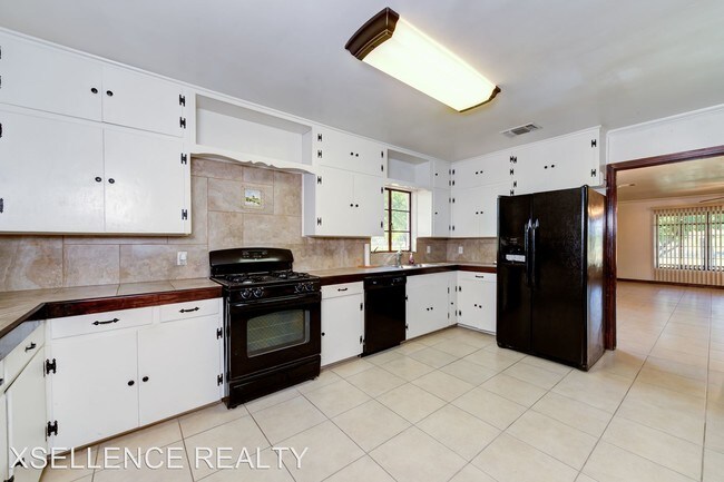 Foto del edificio - 3 br, 2 bath House - 1706 E. PYRON