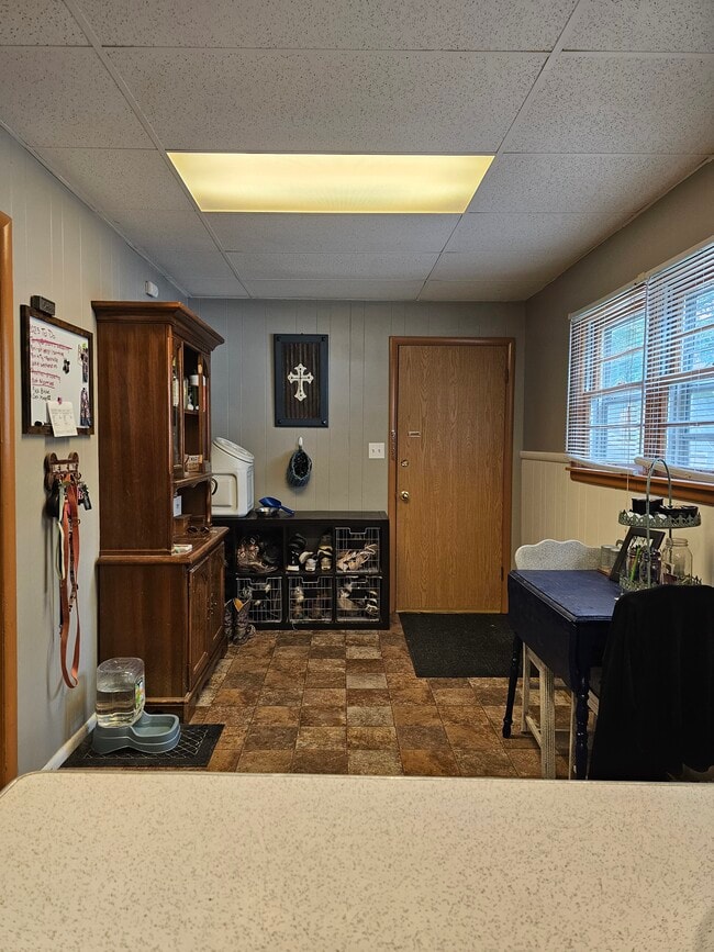 Dining Area/Entry - 1013 10th Ave N