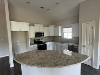 Building Photo - 65 Chesnut Spring Cove