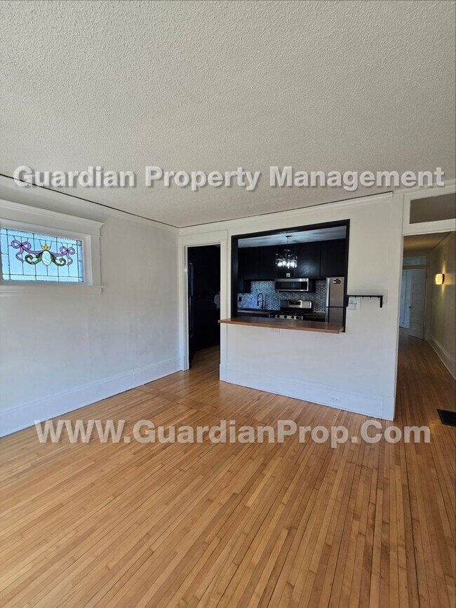 Foto del edificio - 2621-2623 Colfax Avenue S