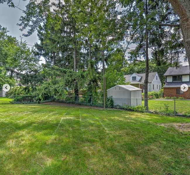 Building Photo - 4065 Dougall Av