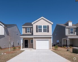 Building Photo - 909 Desert Ln