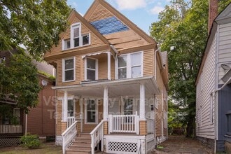 Building Photo - 1583 E 84th St