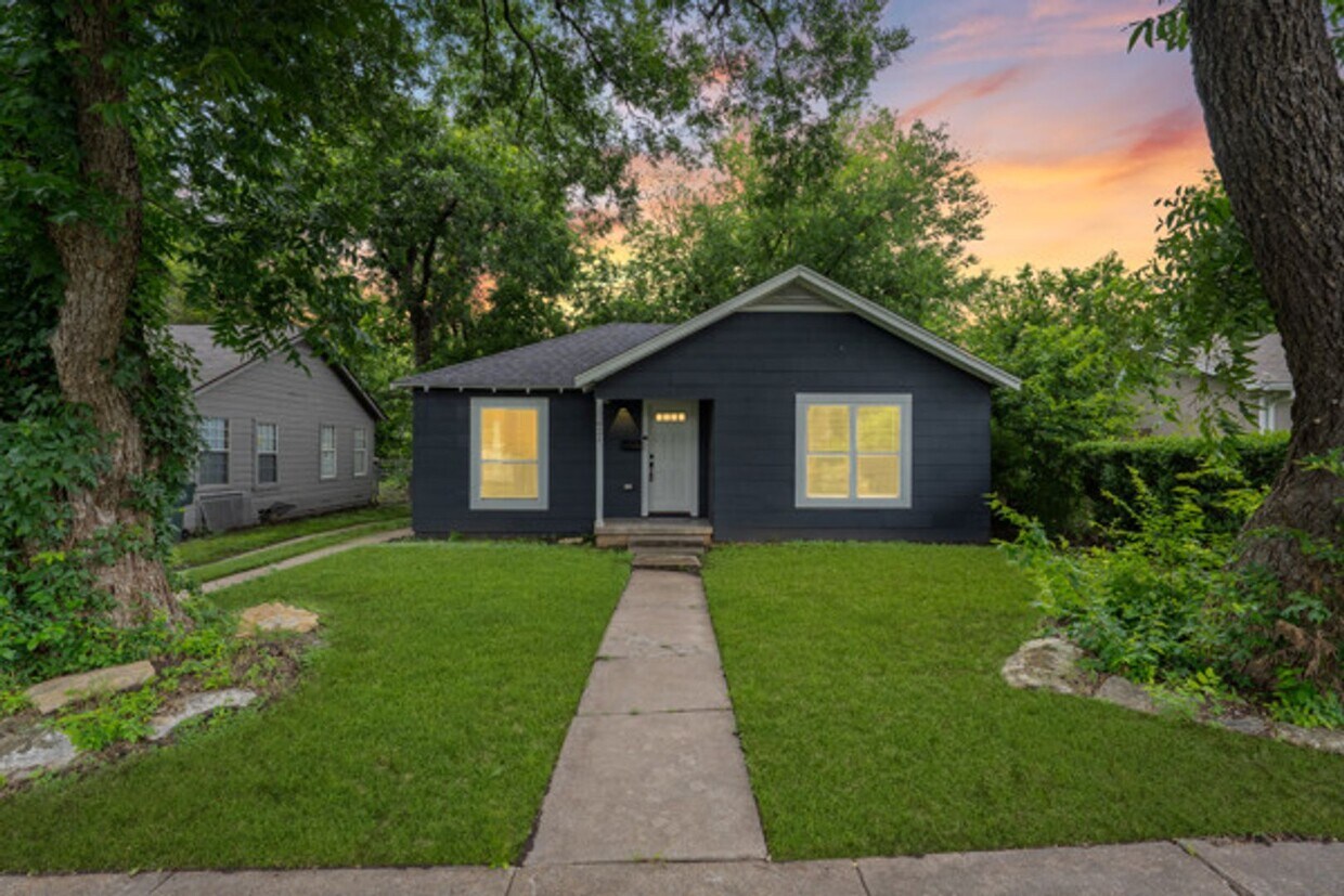 Foto principal - 921 N 10th St