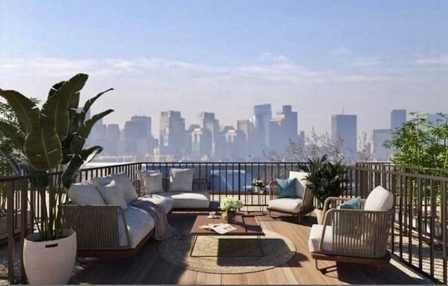 Photo - 425 Border St Apartments